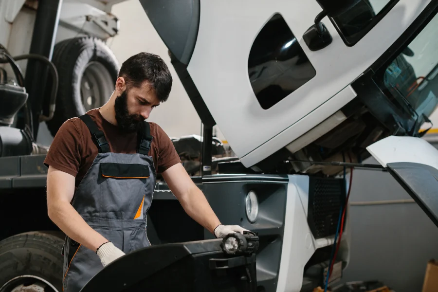 Common Electrical Issues In Semi Fleet Truck Repair in Counce, TN Common Electrical Issues In Semi Fleet Truck Repair in Counce, TN